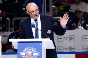 Brent Sutter talks to the crowd during his induction ceremony into the Islanders Hall of Fame.